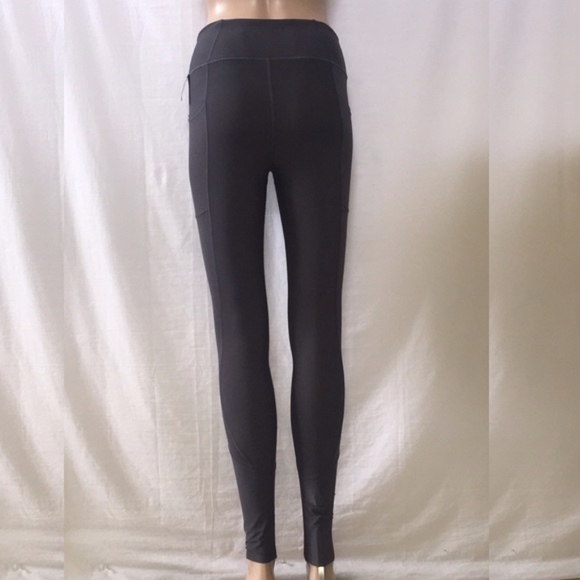 LAST ONE!!! Victoria's Secret VSX Sexy Leggings XS - Picture 3 of 7